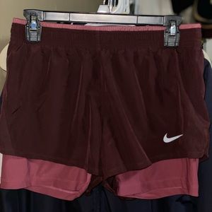 Women’s (M) Nike shorts